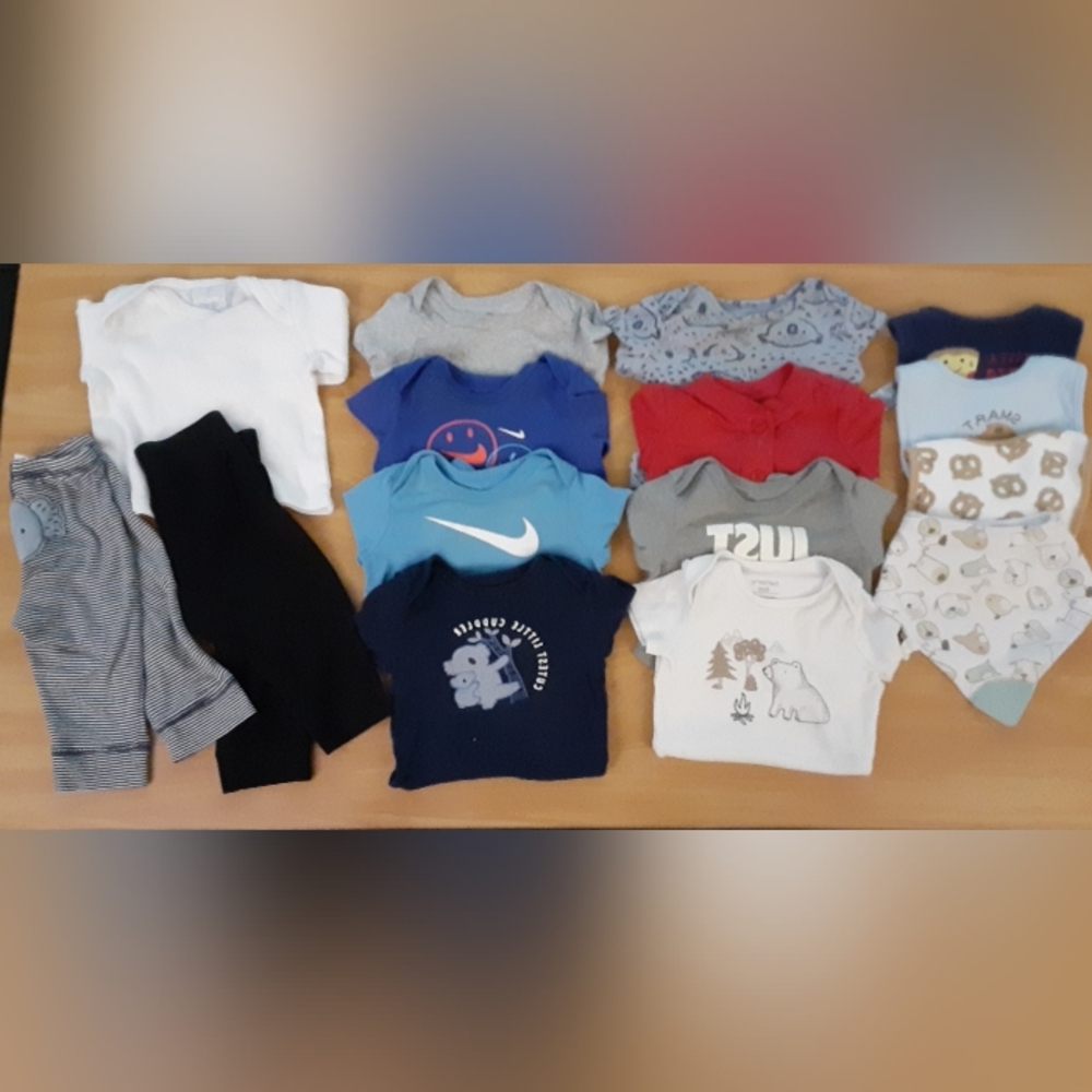 15 Pieces of baby boy clothes including baby beib.
